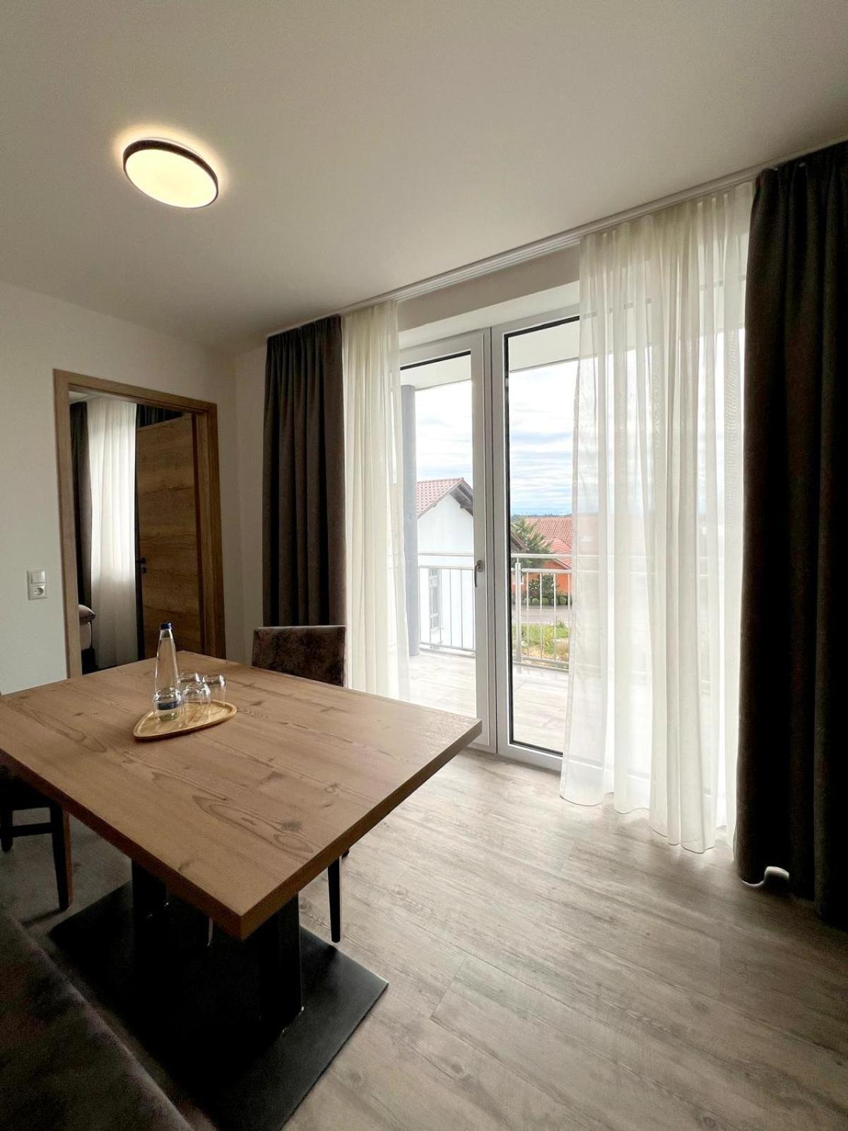 Landgasthaus Zur Linde Pleiskirchen Kültér fotó